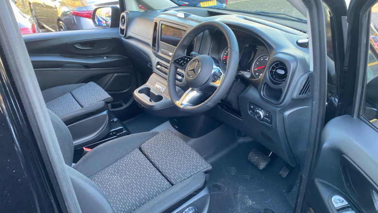 Mercedes-Benz Vito L2 Diesel Rwd 116CDI Pro Crew Van 9G-Tronic